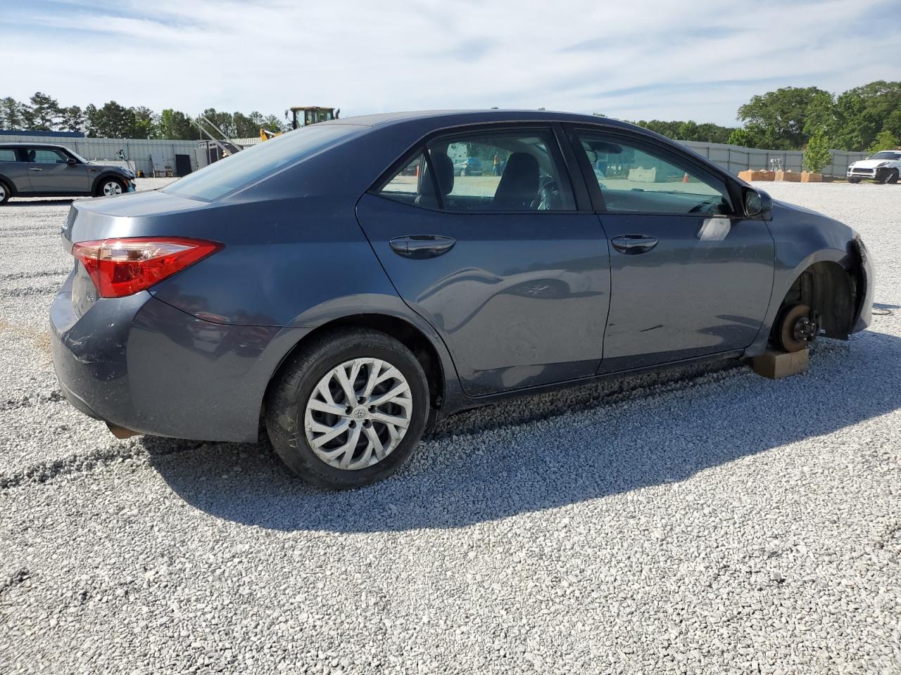 2017 Toyota Corolla L vin: 5YFBURHE8HP655882