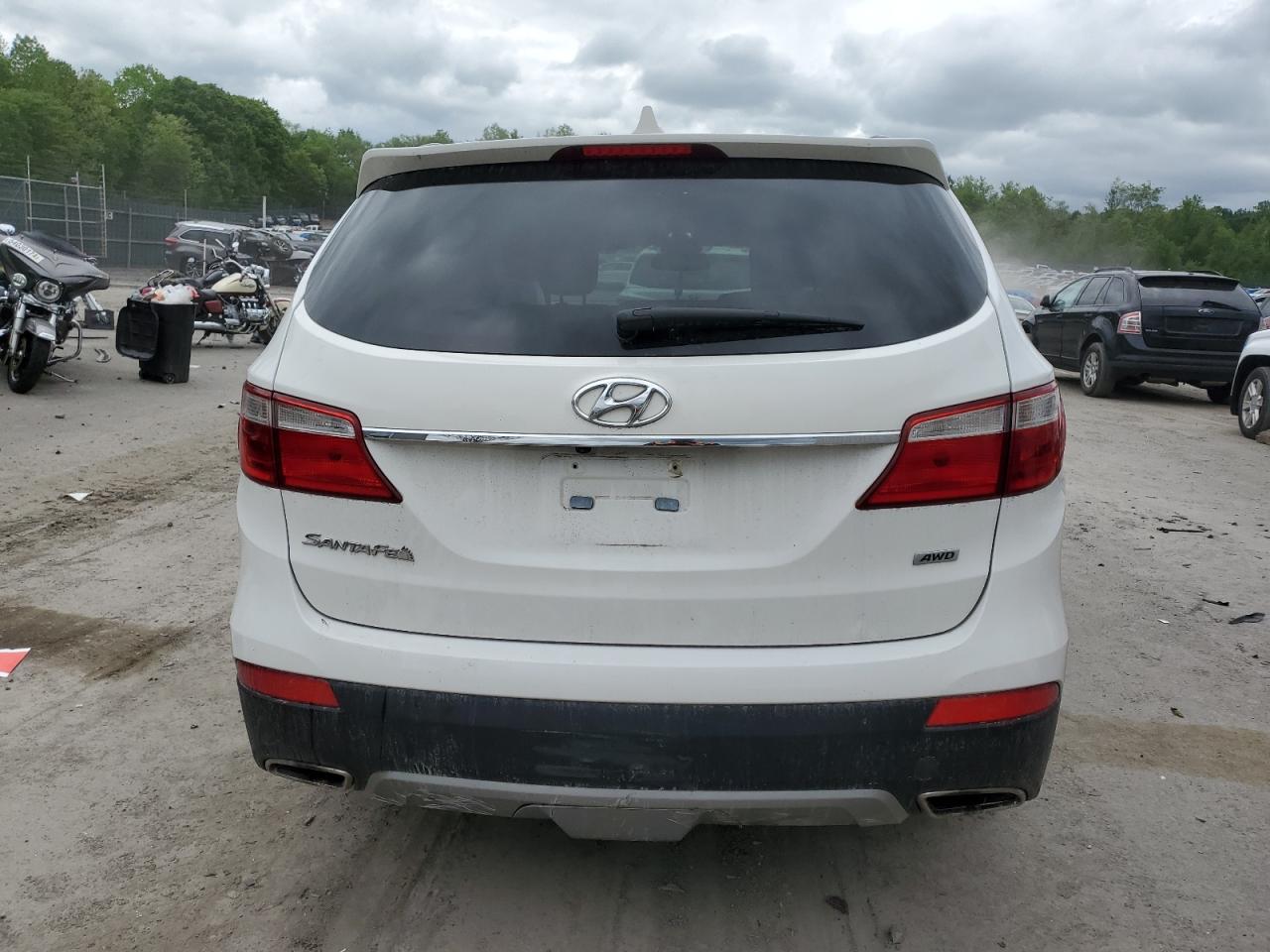 KM8SNDHF1DU004398 2013 Hyundai Santa Fe Gls