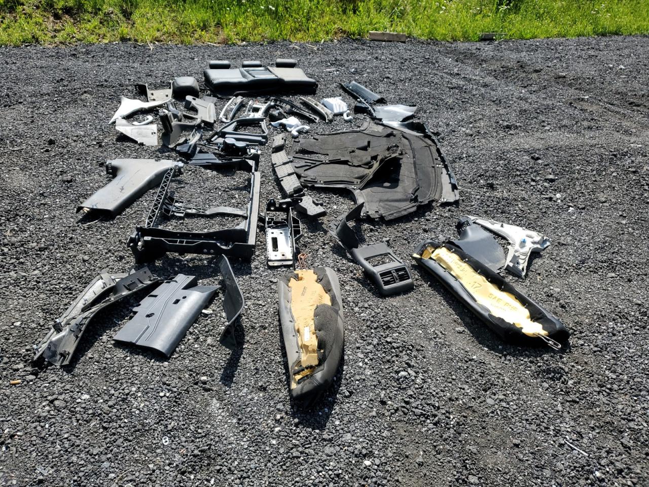 JN1EV7AR3KM552510 2019 Infiniti Q50 Luxe