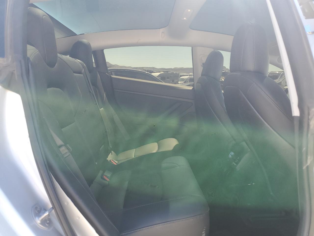 5YJ3E1EA0JF047571 2018 Tesla Model 3