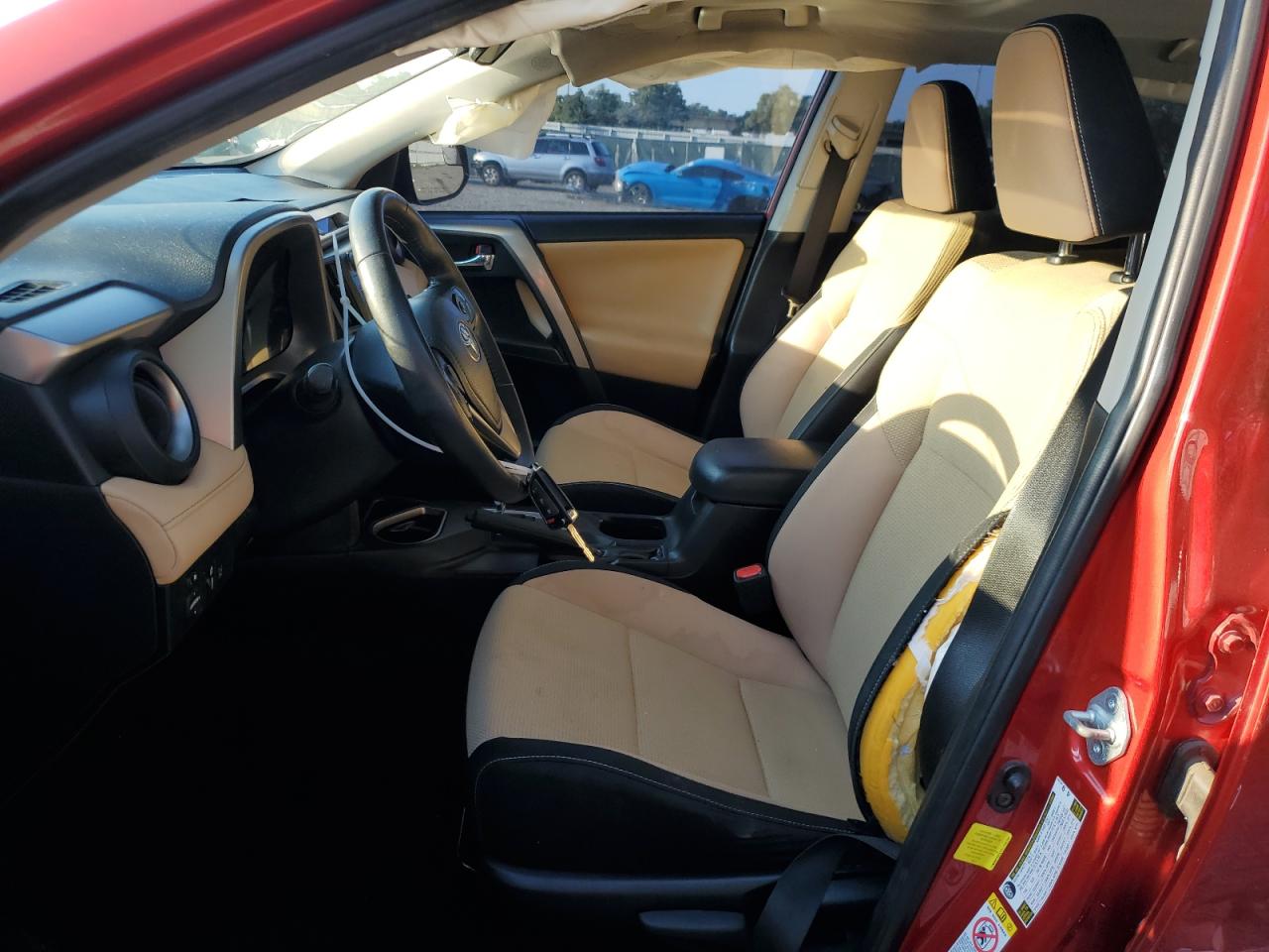 JTMWFREV7HJ108705 2017 Toyota Rav4 Xle