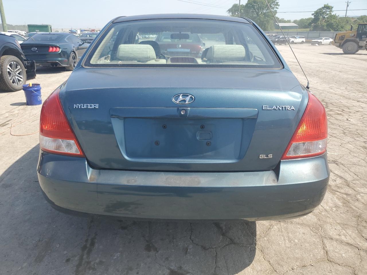 KMHDN45D52U330732 2002 Hyundai Elantra Gls