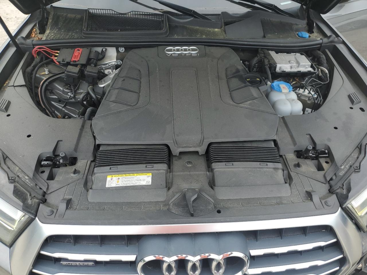 WA1VAAF71HD021483 2017 Audi Q7 Prestige