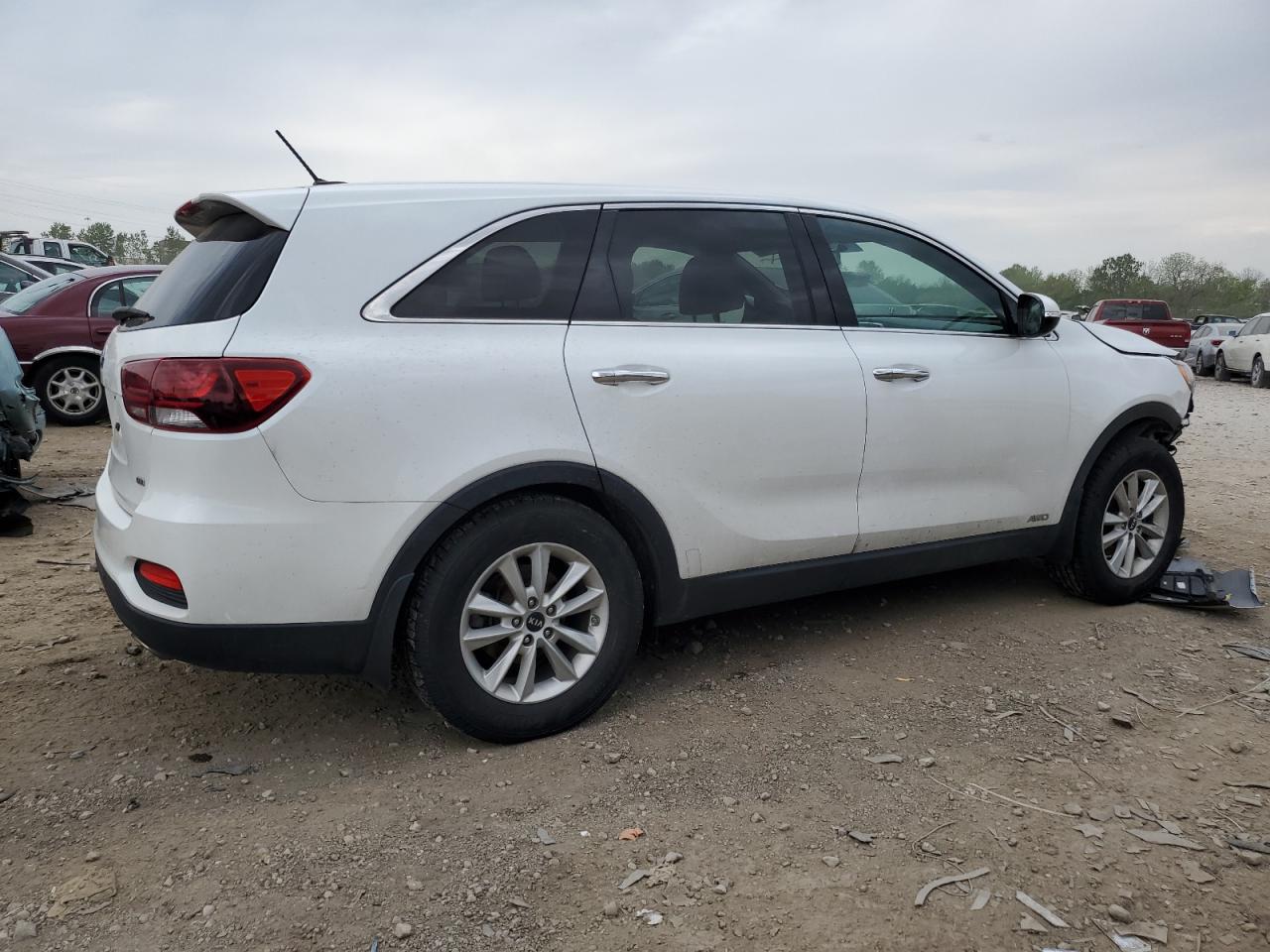 5XYPGDA39KG470678 2019 Kia Sorento L