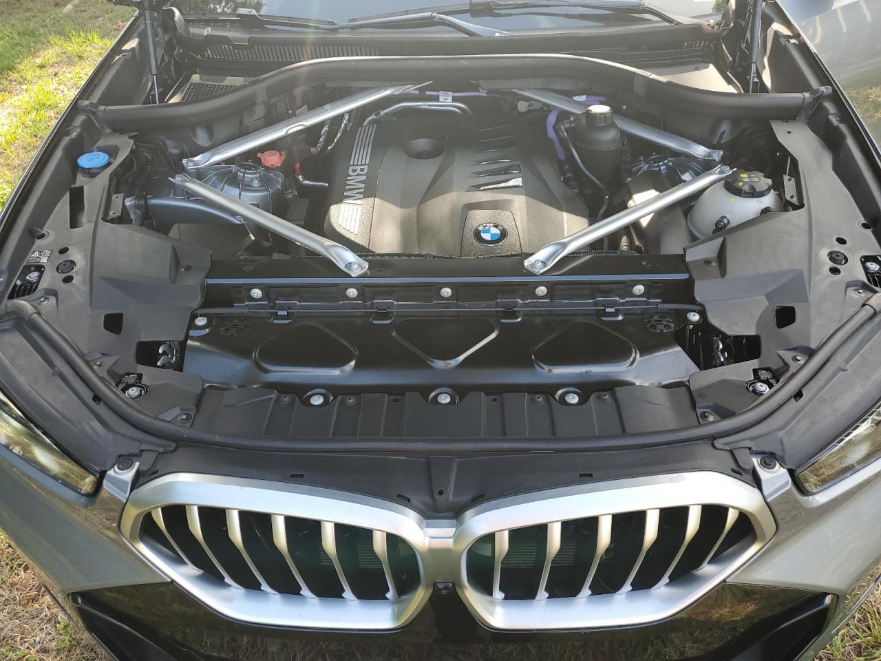 5UX33EX01R9T68069 2024 BMW X6 xDrive40I