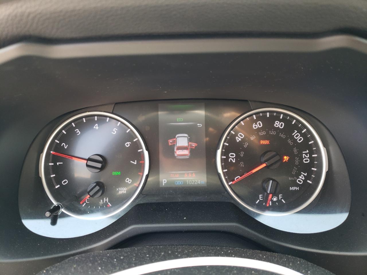 2T3P1RFV2MW195054 2021 Toyota Rav4 Xle