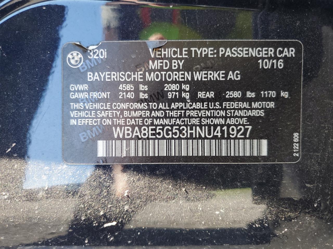 WBA8E5G53HNU41927 2017 BMW 320 Xi