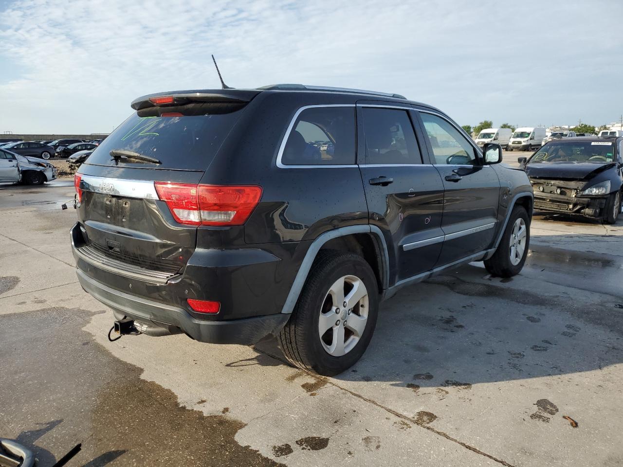 1C4RJEAG9CC167568 2012 Jeep Grand Cherokee Laredo