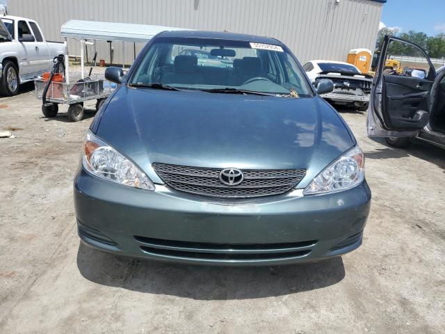 2002 Toyota Camry Le VIN: 4T1BE32K82U590255 Lot: 55152954