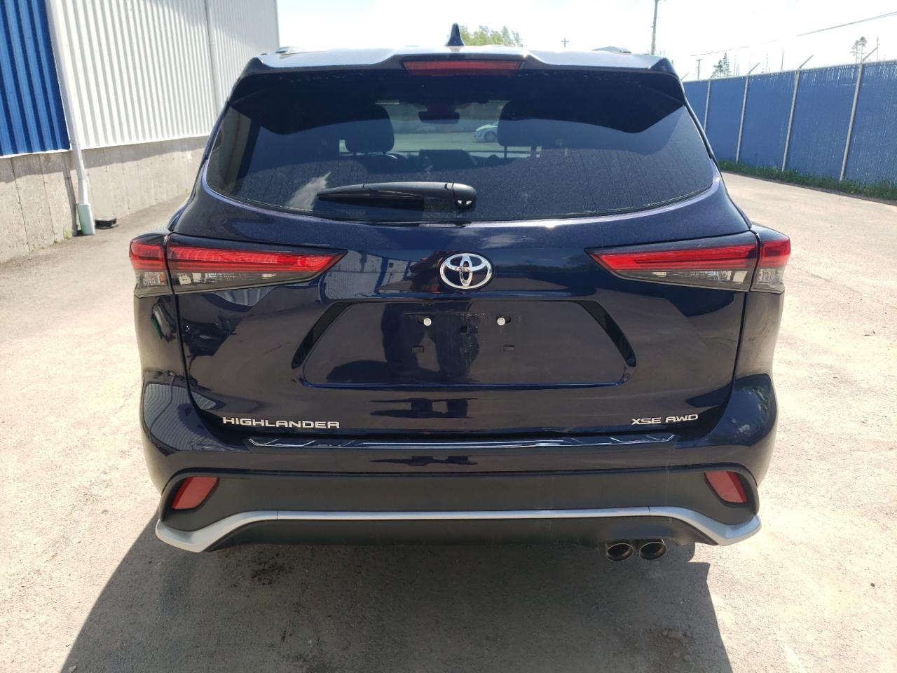 5TDLZRBH2NS249446 2022 Toyota Highlander Xse