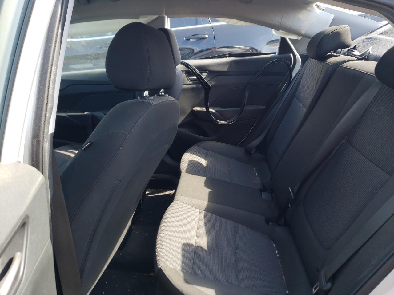 3KPC24A33JE031159 2018 Hyundai Accent Se