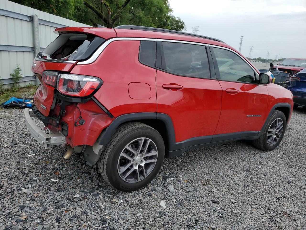 3C4NJCBBXJT462329 2018 Jeep Compass Latitude