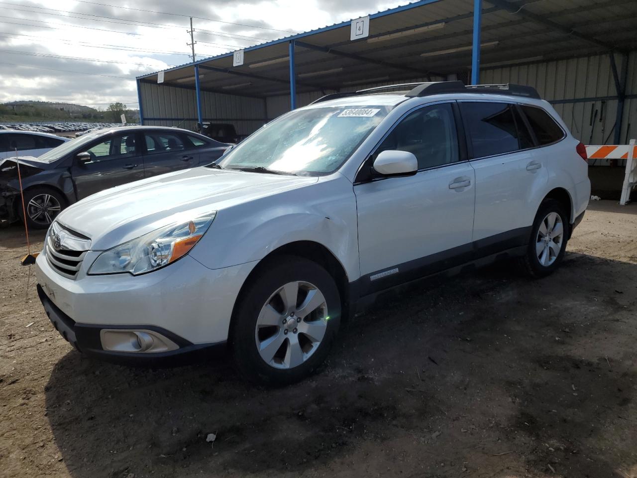 4S4BRBGC4B3334040 2011 Subaru Outback 2.5I Premium