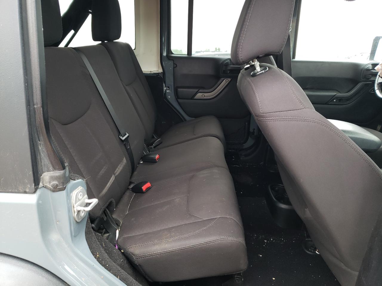 1C4BJWDG0EL277303 2014 Jeep Wrangler Unlimited Sport