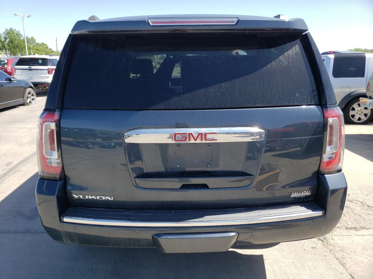 1GKS2CKJ4KR162047 2019 GMC Yukon Denali