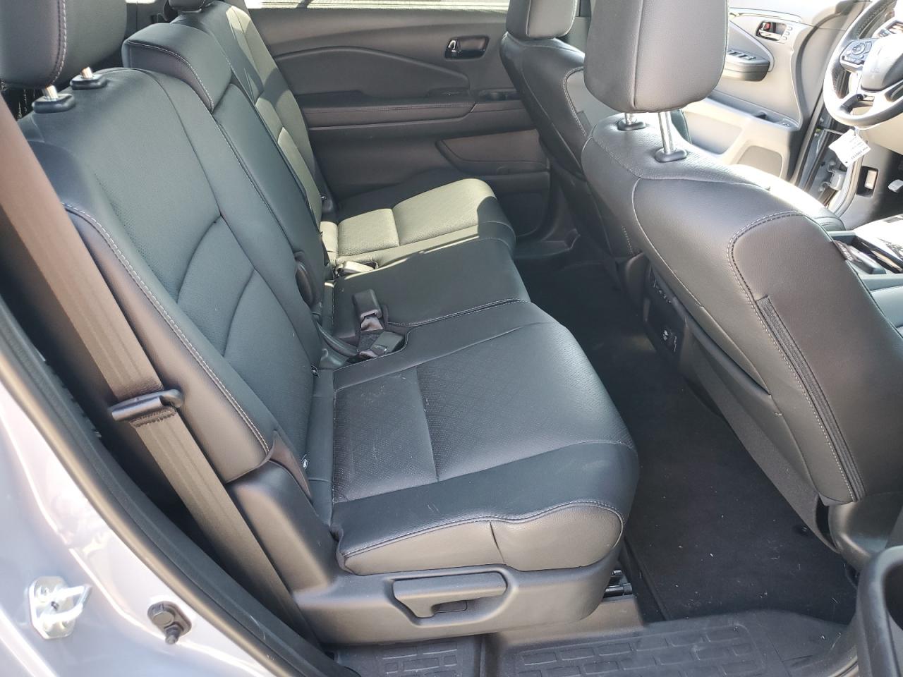 5FNYF8H02NB005682 2022 Honda Passport Elite