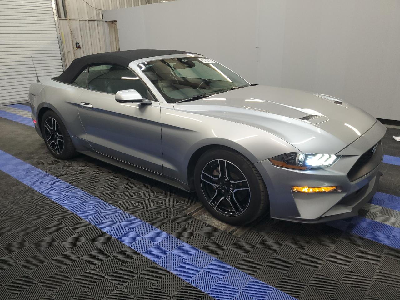 2022 Ford Mustang vin: 1FATP8UH3N5120883