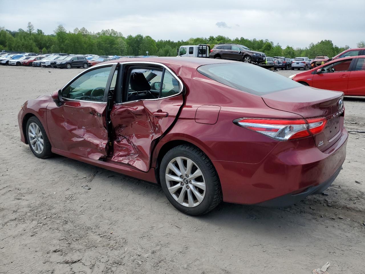 4T1B11HK9JU661856 2018 Toyota Camry L