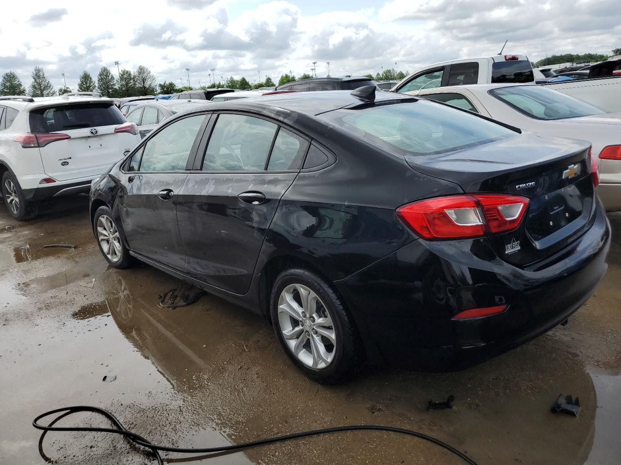 2019 Chevrolet Cruze Ls vin: 1G1BC5SM5K7128556