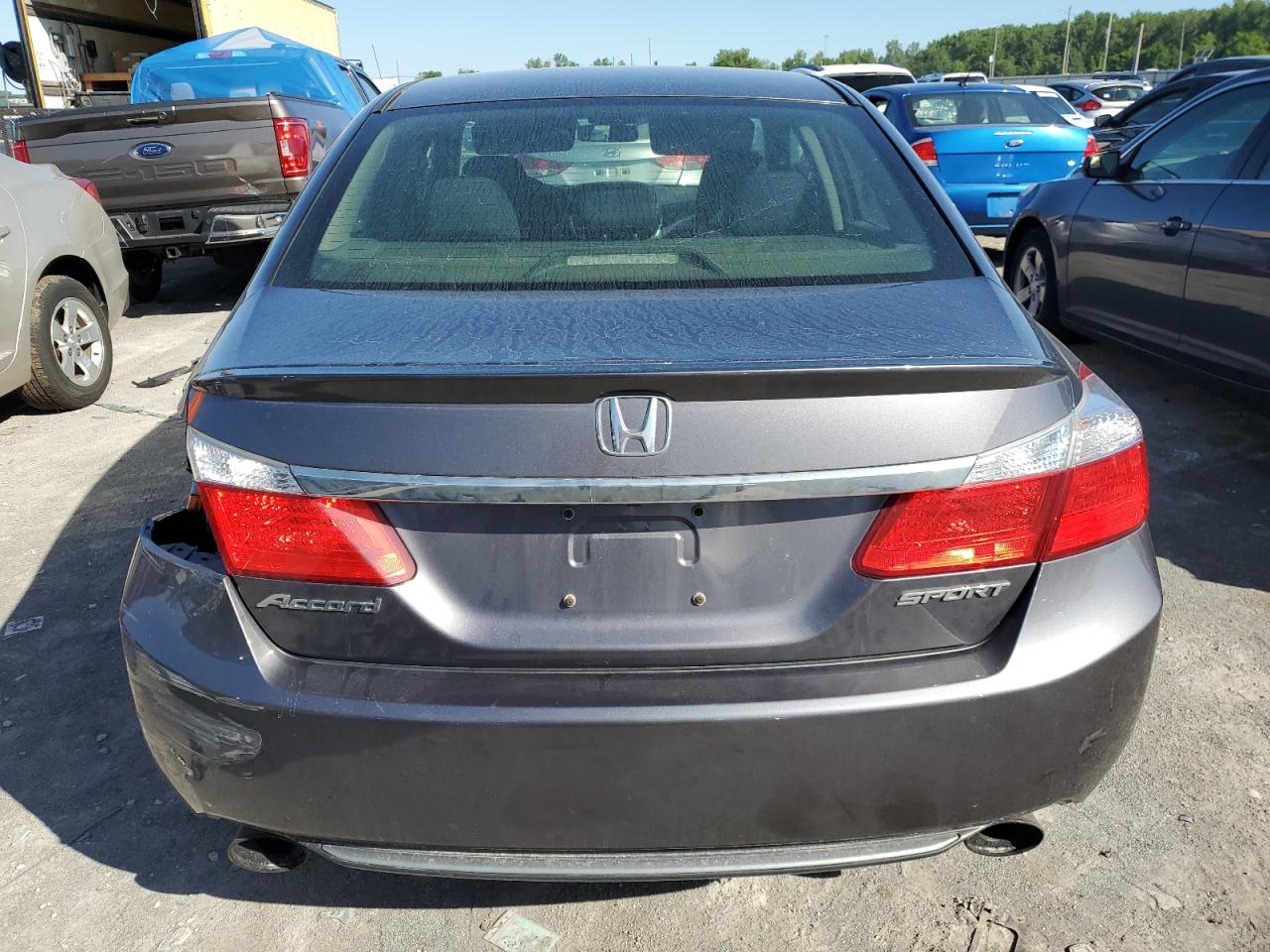 1HGCR2F55FA011064 2015 Honda Accord Sport