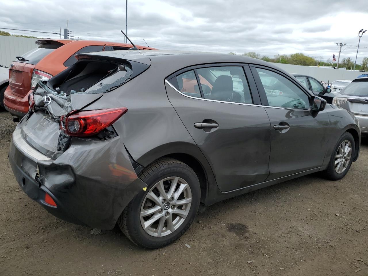 JM1BM1L7XG1290666 2016 Mazda 3 Touring