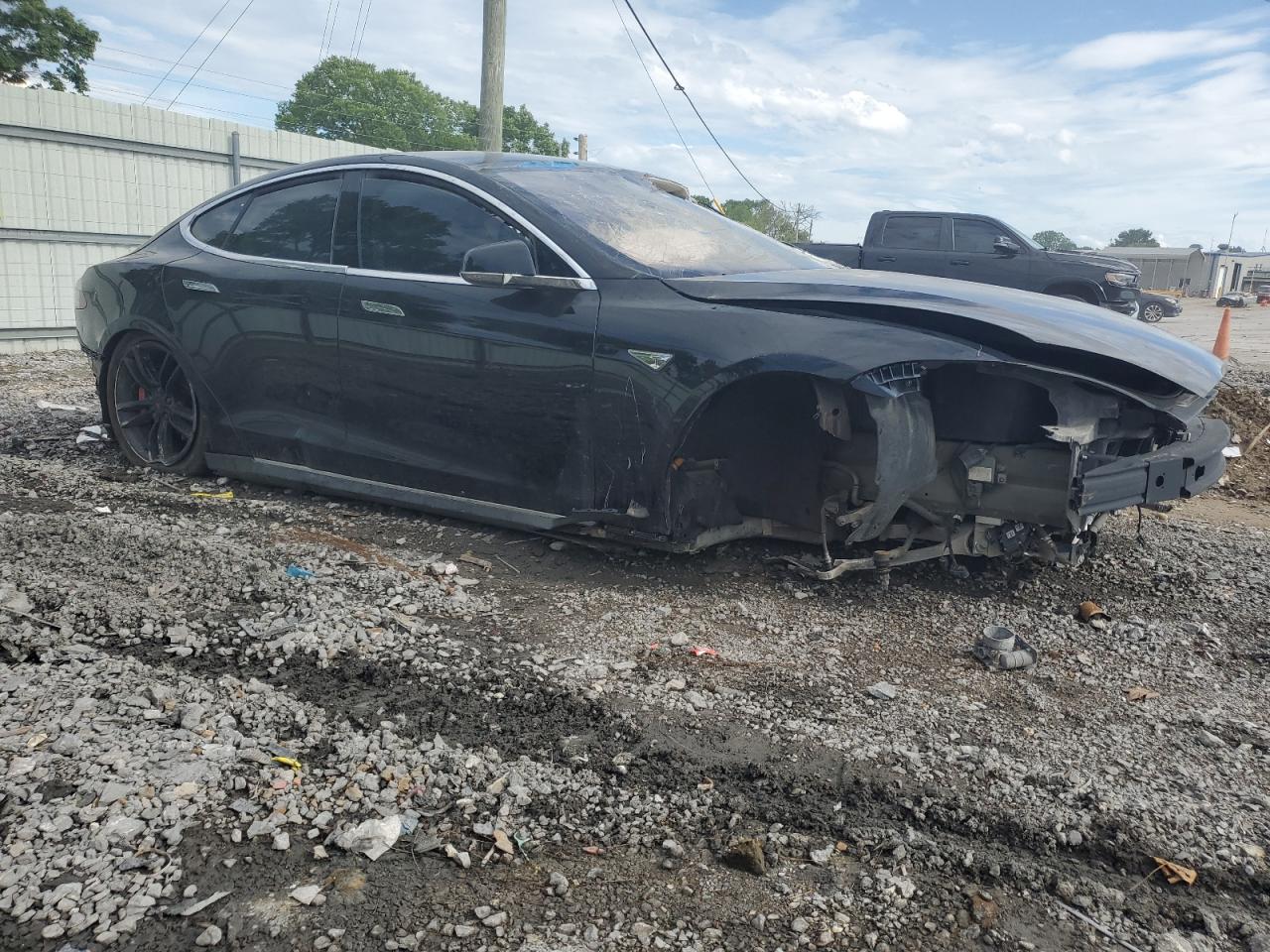 5YJSA1E13FF118132 2015 Tesla Model S