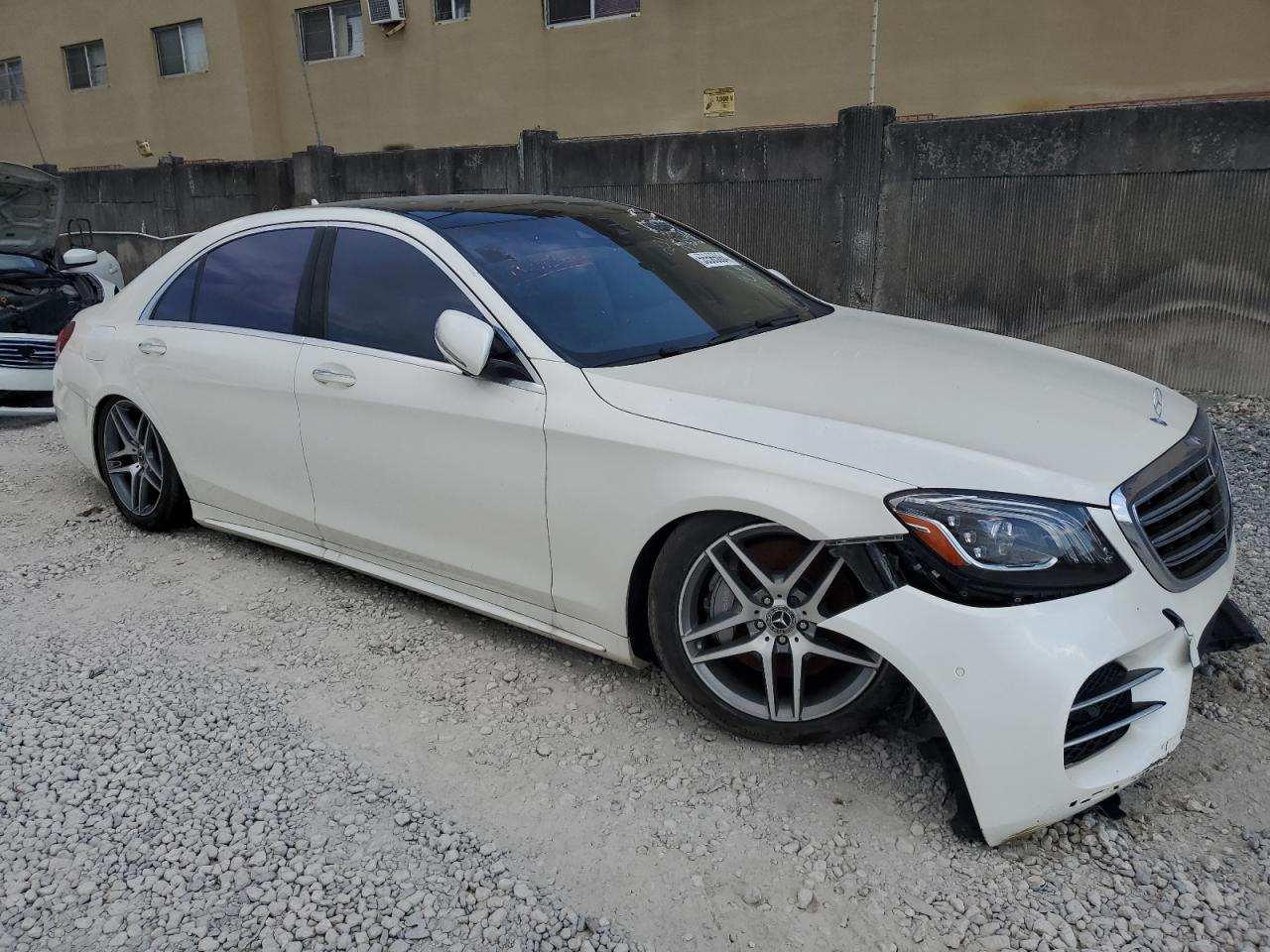 2019 Mercedes-Benz S 560 4Matic vin: WDDUG8GB2KA431784