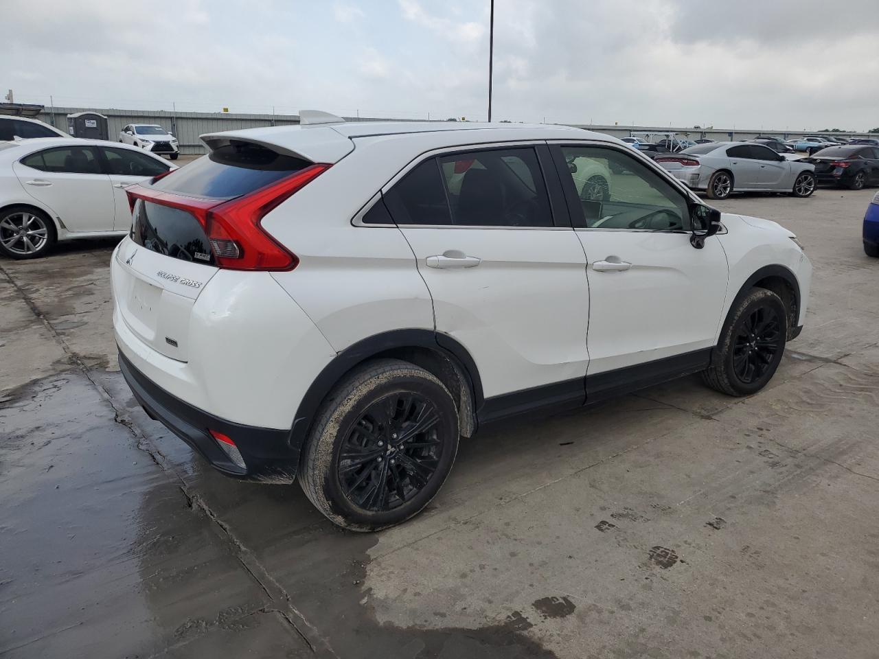 2018 Mitsubishi Eclipse Cross Le vin: JA4AT4AAXJZ046579