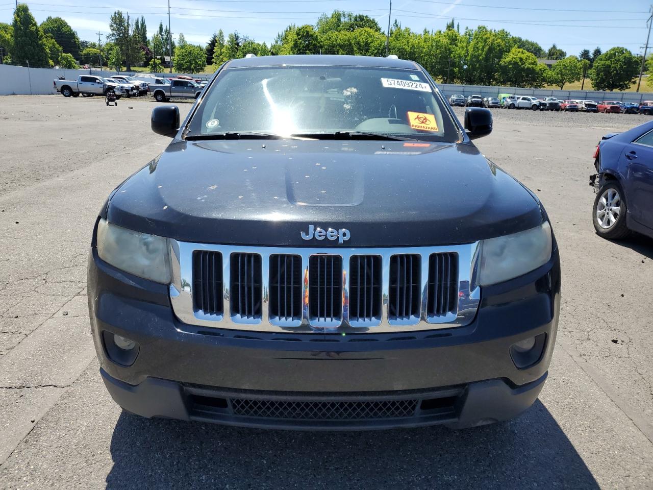 1J4RS4GGXBC672137 2011 Jeep Grand Cherokee Laredo