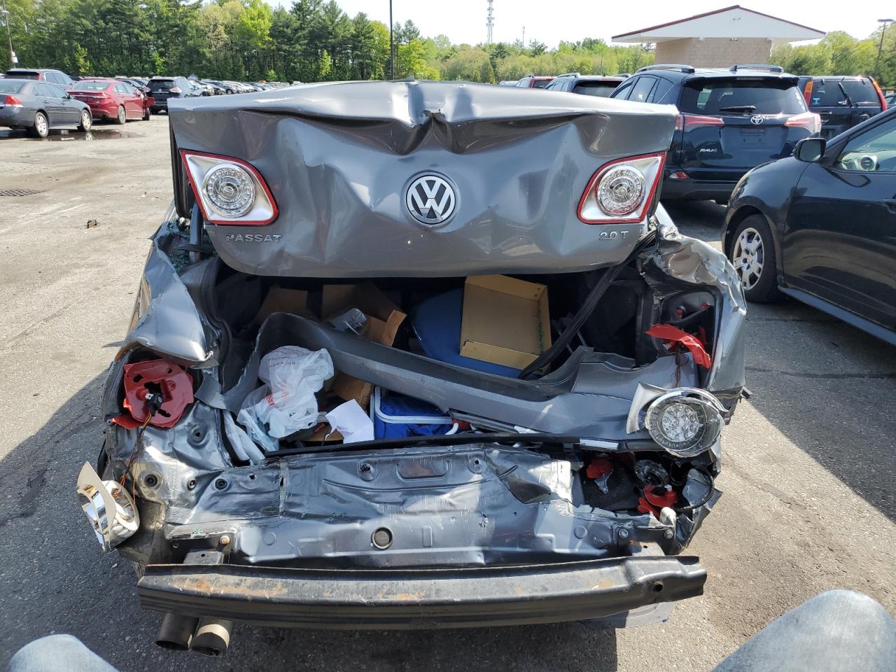 WVWAK73CX8E230334 2008 Volkswagen Passat Komfort