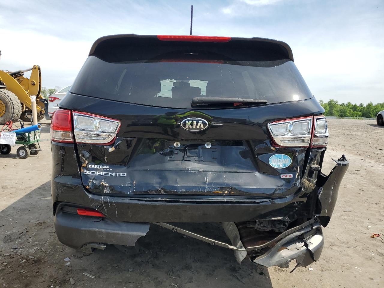 5XYPG4A3XHG273785 2017 Kia Sorento Lx