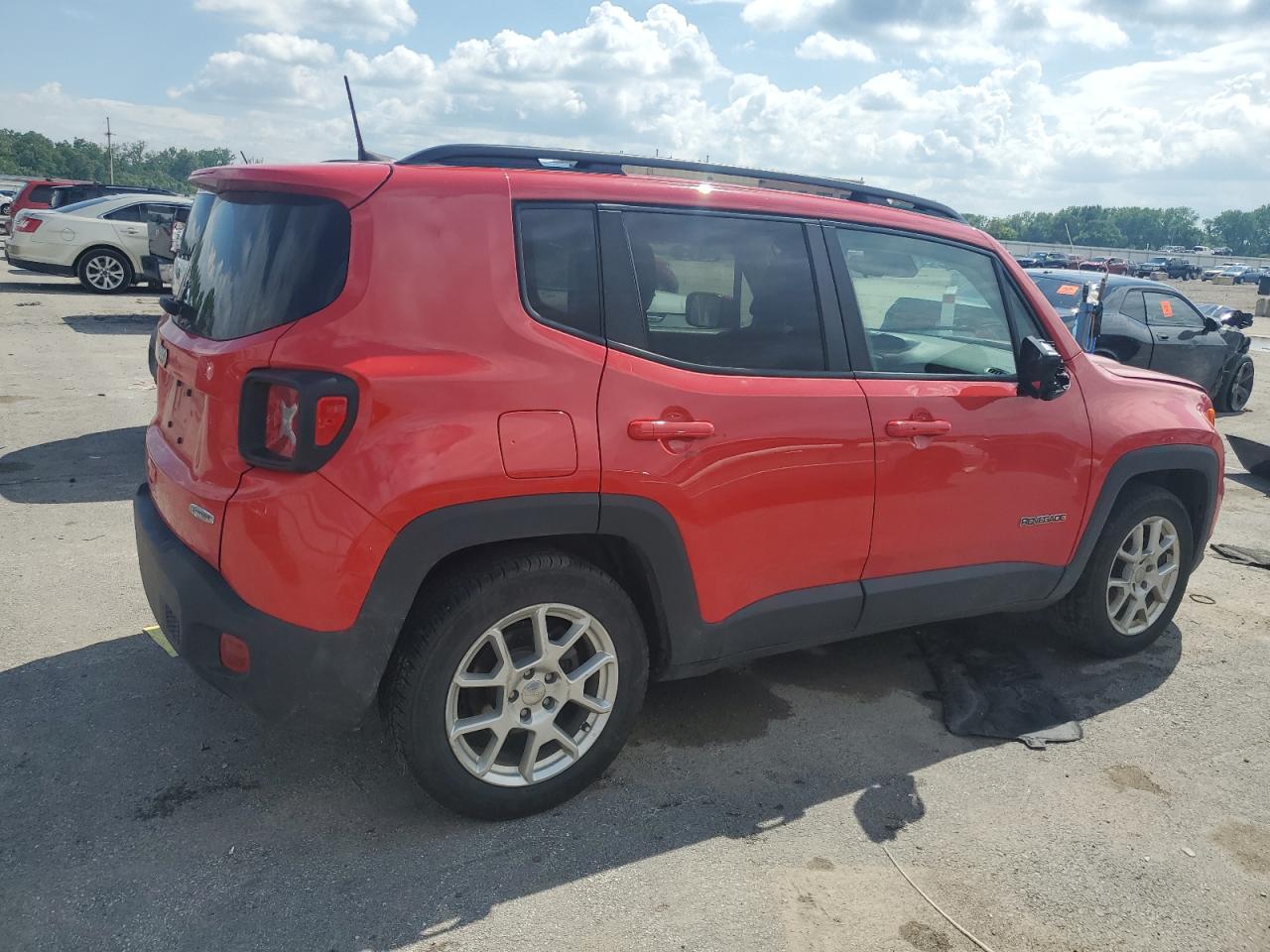 2020 Jeep Renegade Latitude vin: ZACNJABB8LPL88047