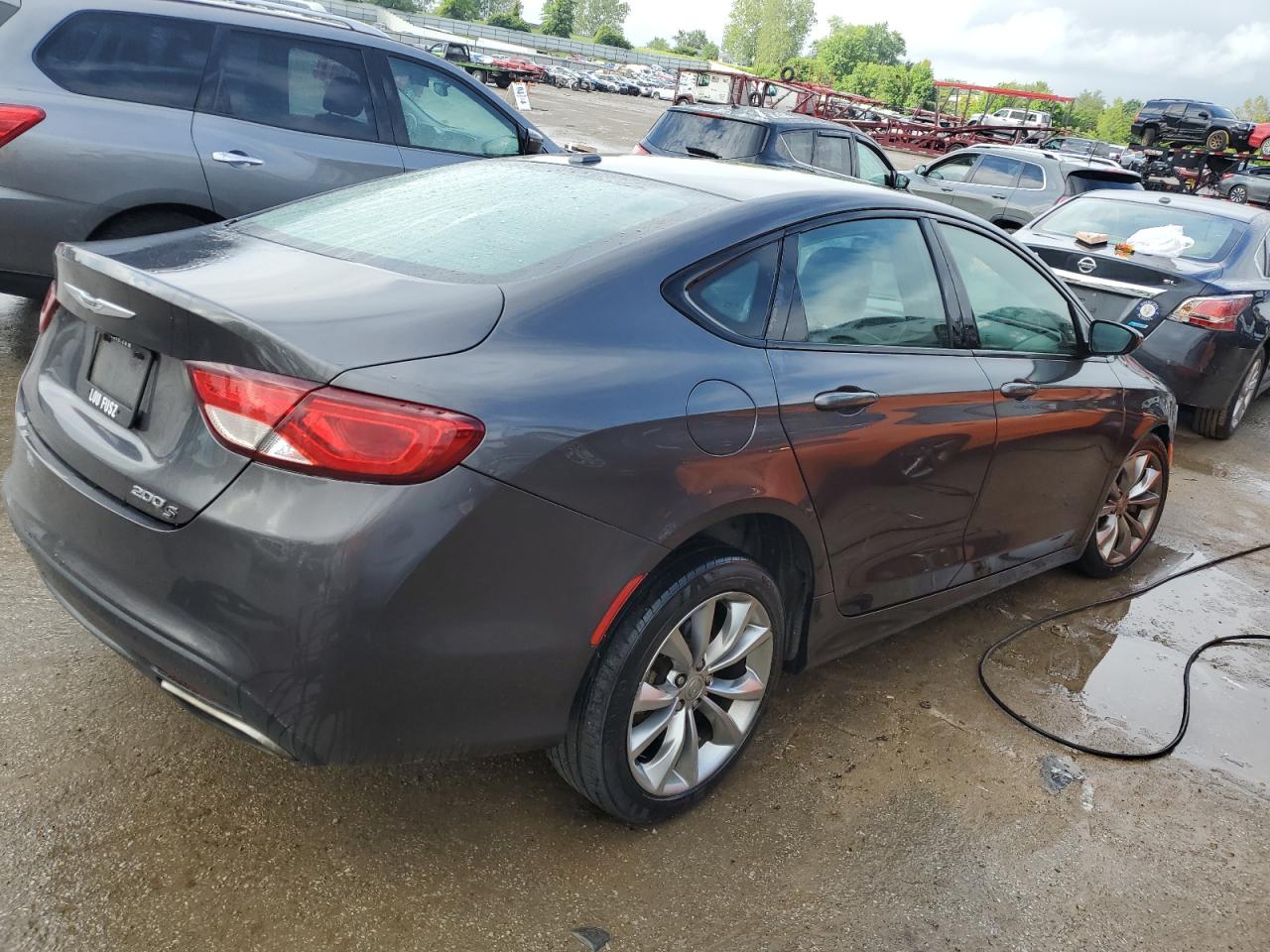 2015 Chrysler 200 S vin: 1C3CCCBB7FN749981