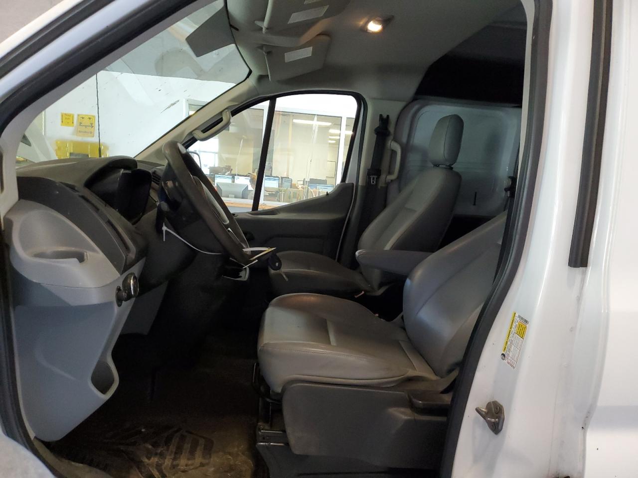 1FTNE1ZM2FKB24853 2015 Ford Transit T-150