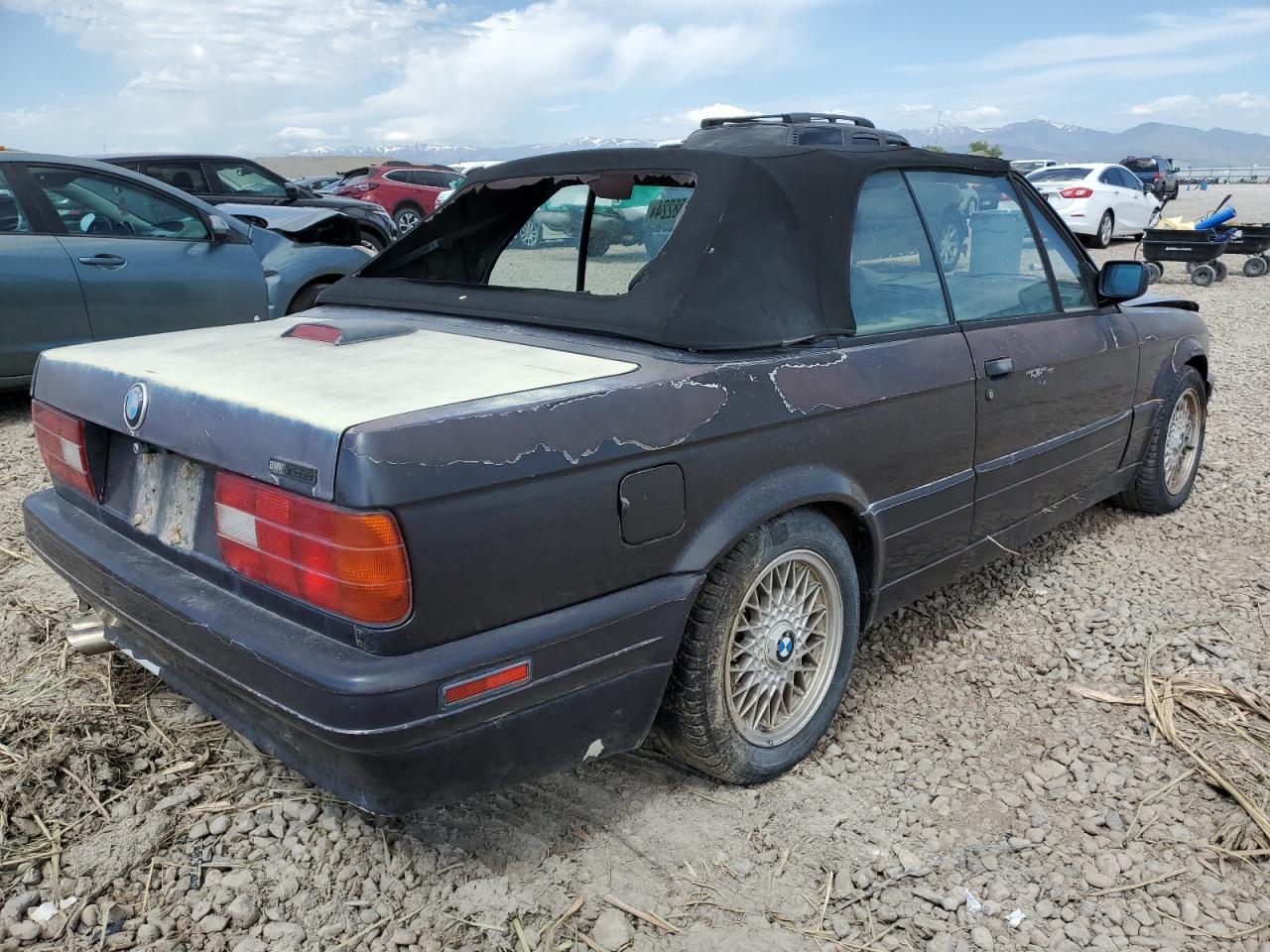 WBABB2318MEC27013 1991 BMW 325 Ic Automatic