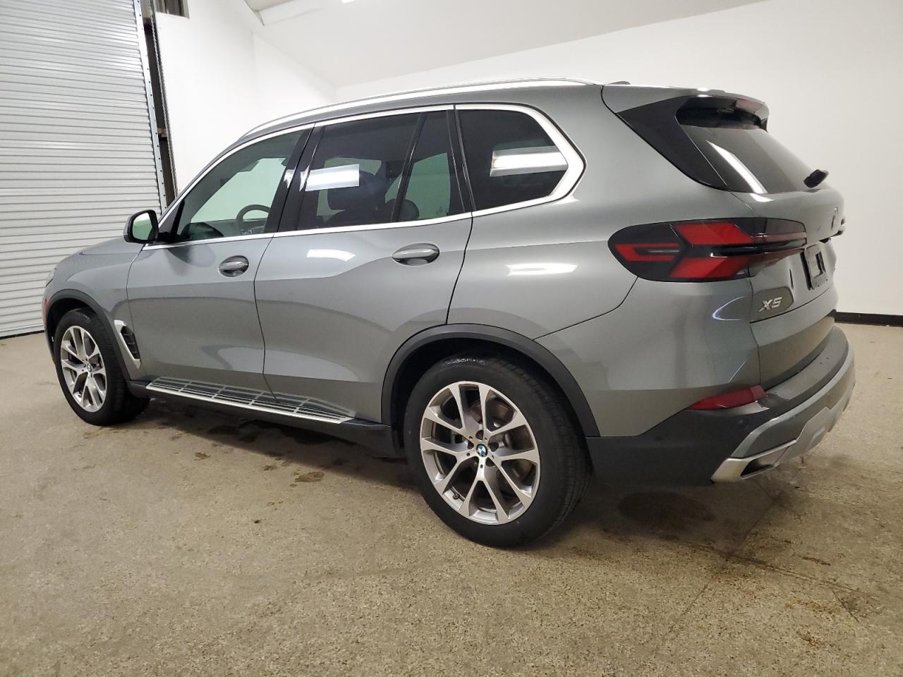 5UX23EU02R9T50826 2024 BMW X5 xDrive40I