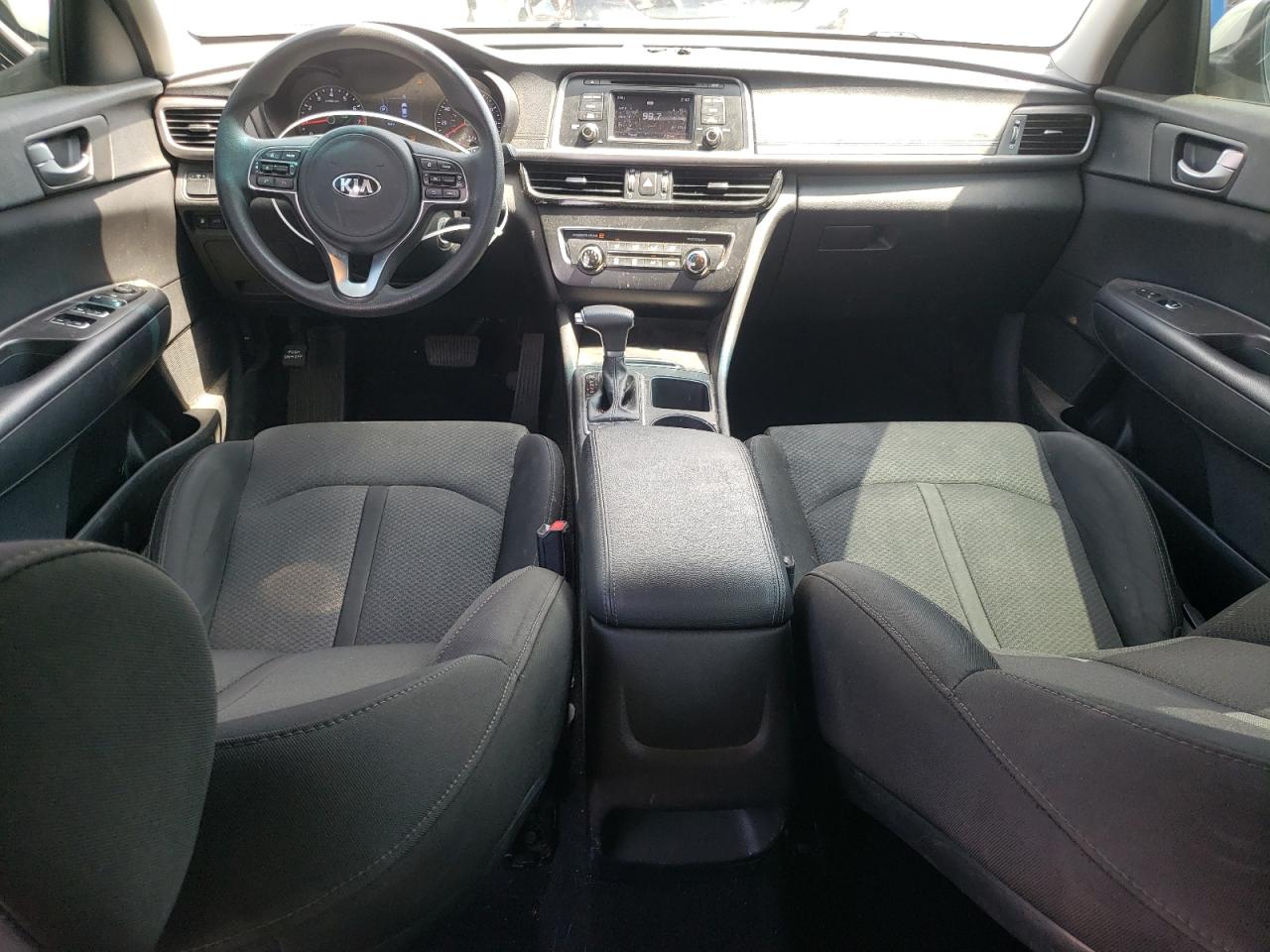 5XXGT4L35HG167466 2017 Kia Optima Lx