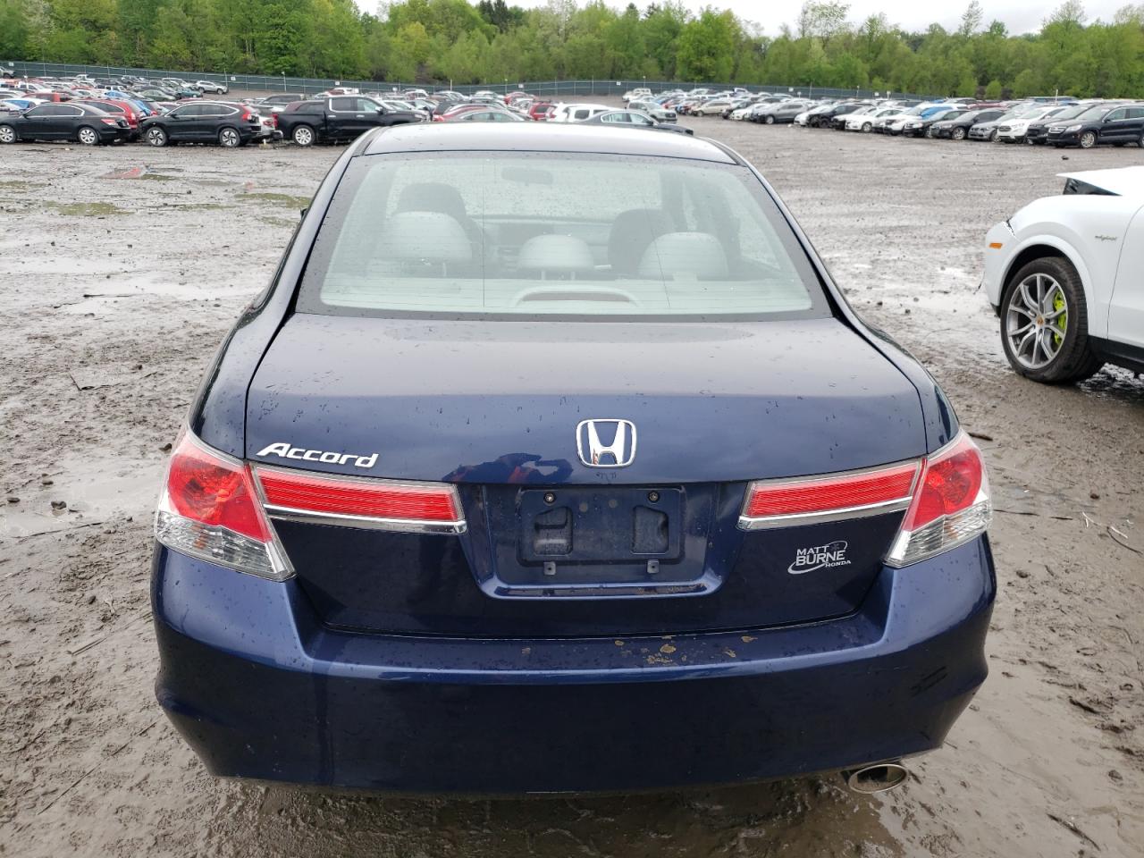 1HGCP2F45BA102004 2011 Honda Accord Lxp