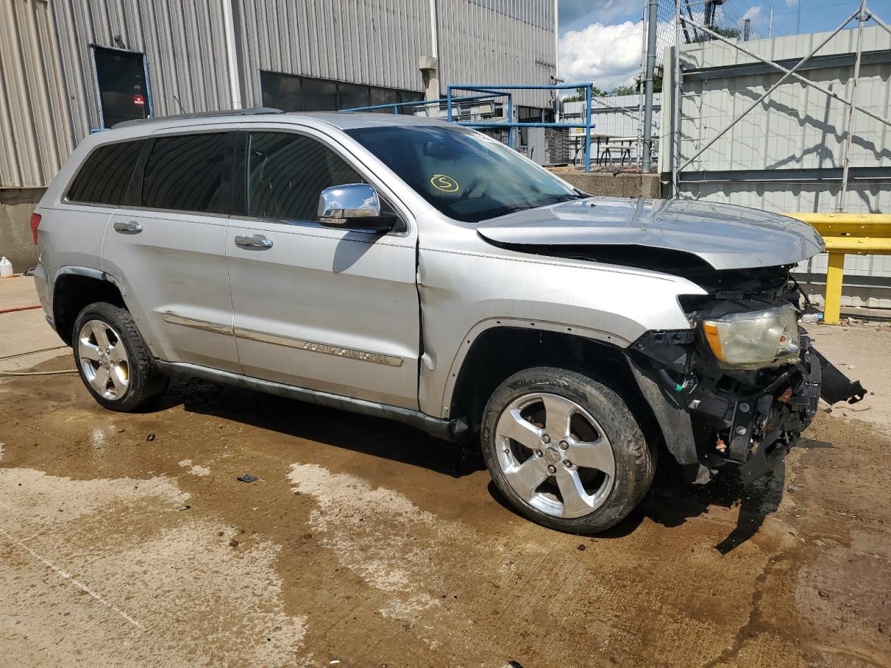 1J4RR5GG6BC540218 2011 Jeep Grand Cherokee Limited