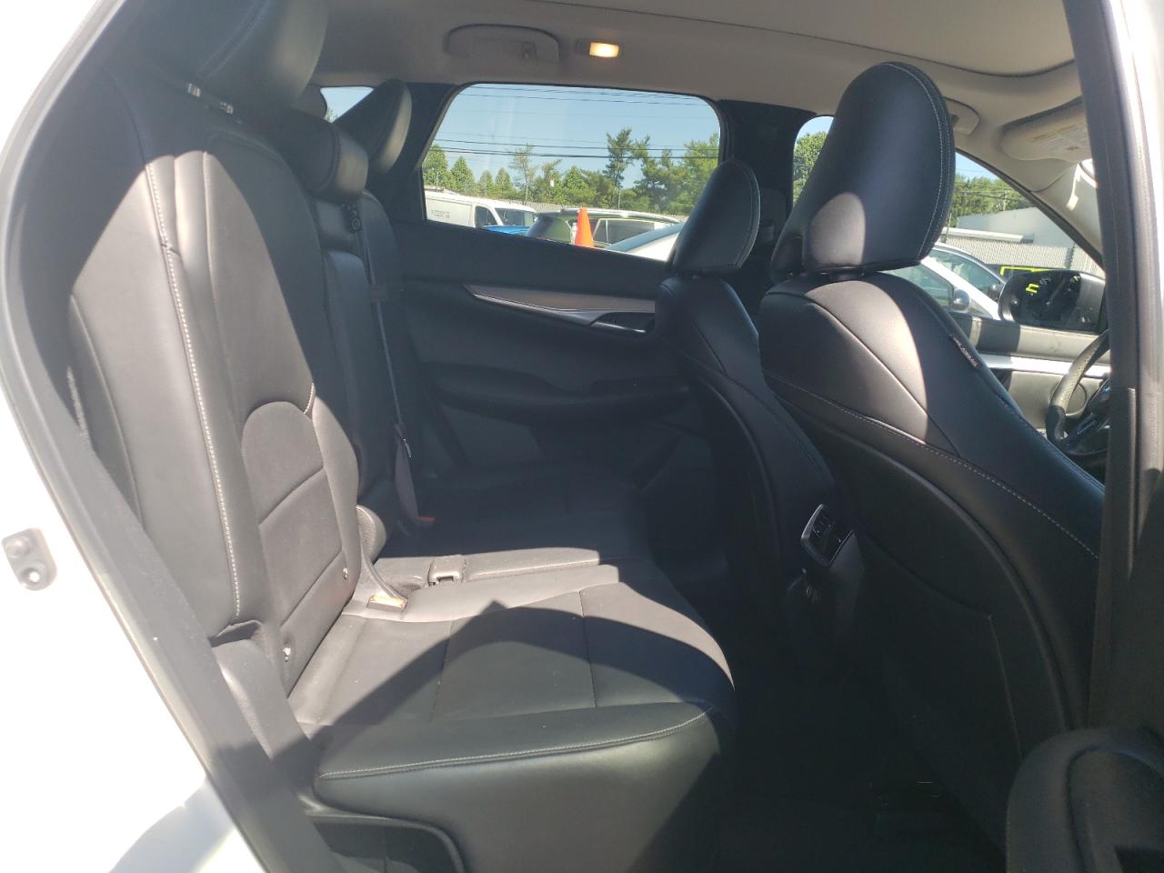 3PCAJ5M16KF134162 2019 Infiniti Qx50 Essential