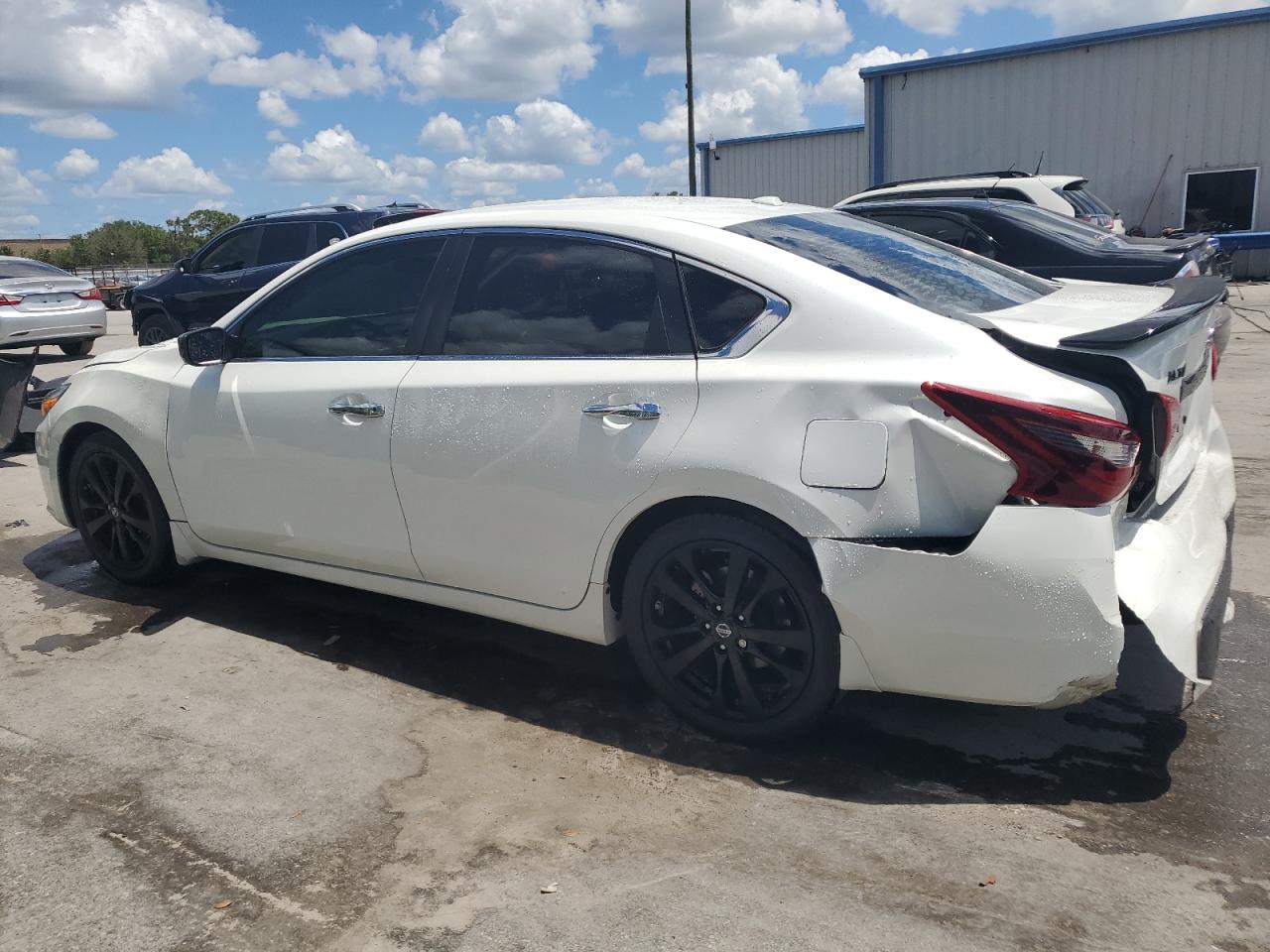 1N4AL3AP8JC285142 2018 Nissan Altima 2.5