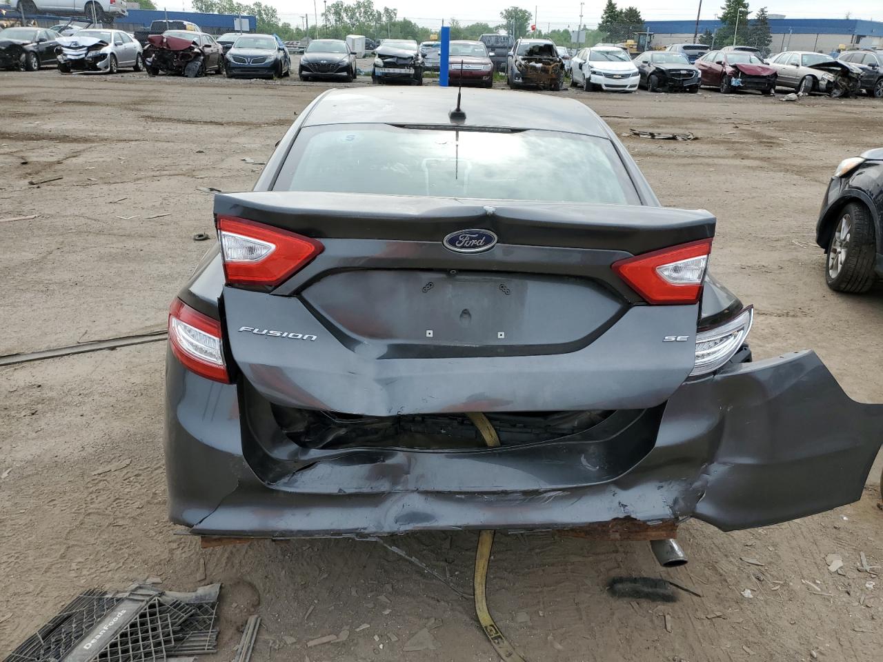 3FA6P0H76FR124943 2015 Ford Fusion Se