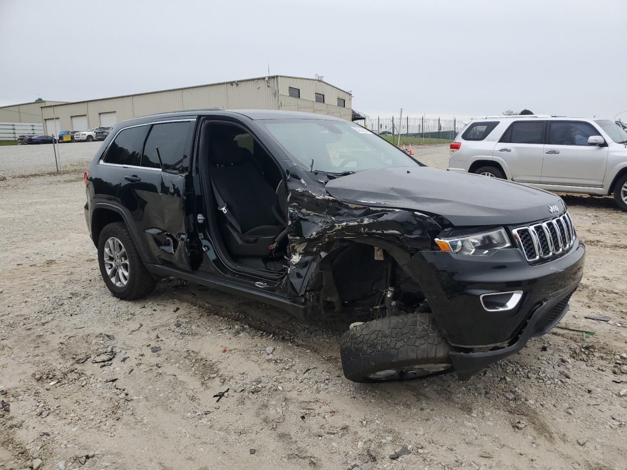 1C4RJEAG7HC671964 2017 Jeep Grand Cherokee Laredo