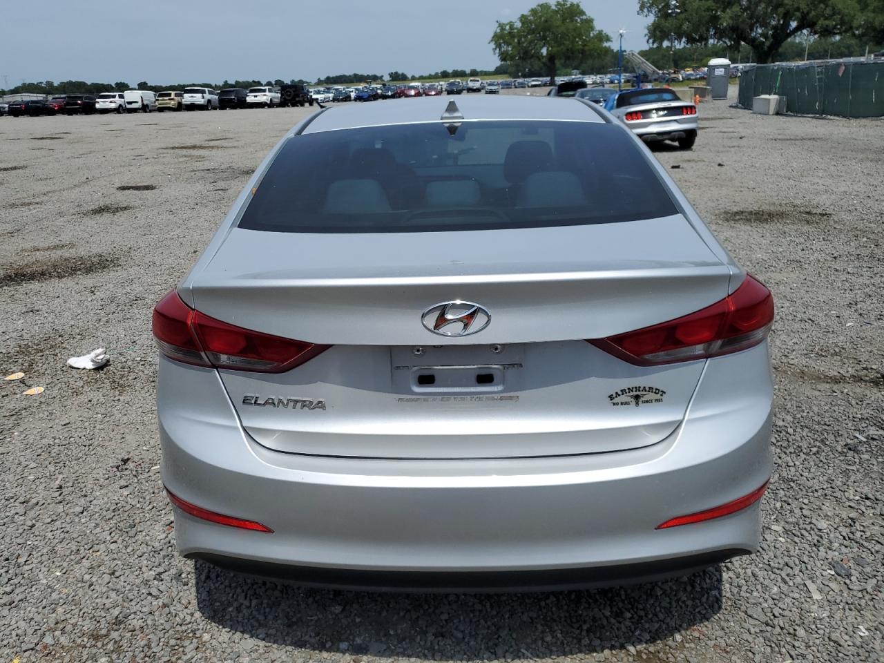 5NPD84LF8HH189318 2017 Hyundai Elantra Se