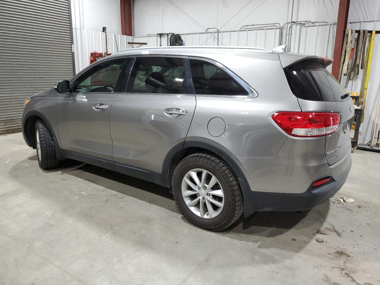 2018 Kia Sorento Lx vin: 5XYPG4A38JG415783