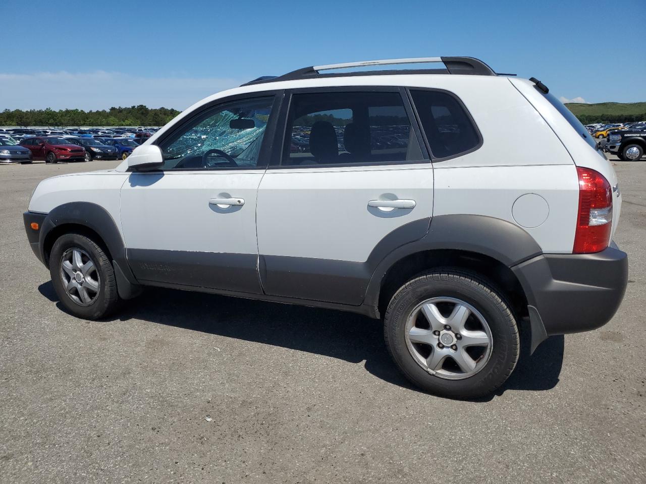 KM8JN72D65U092046 2005 Hyundai Tucson Gls