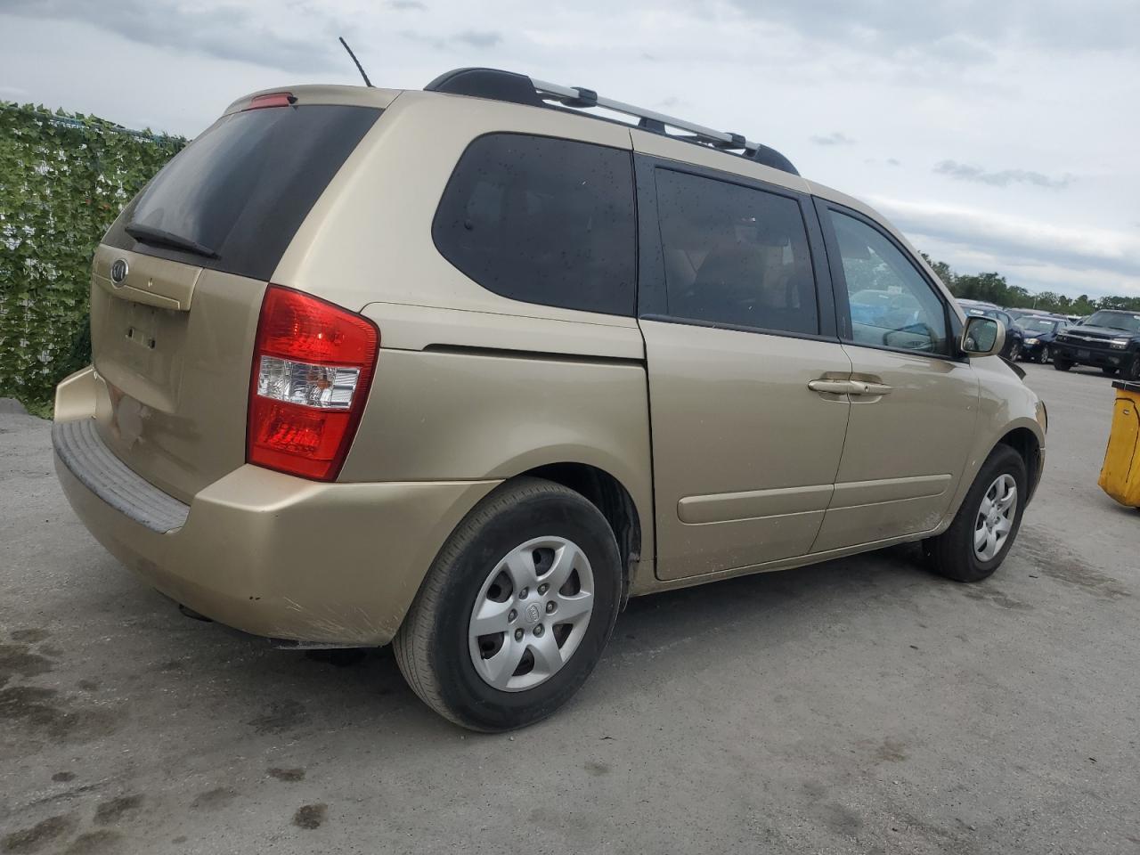 KNDMB133386265205 2008 Kia Sedona