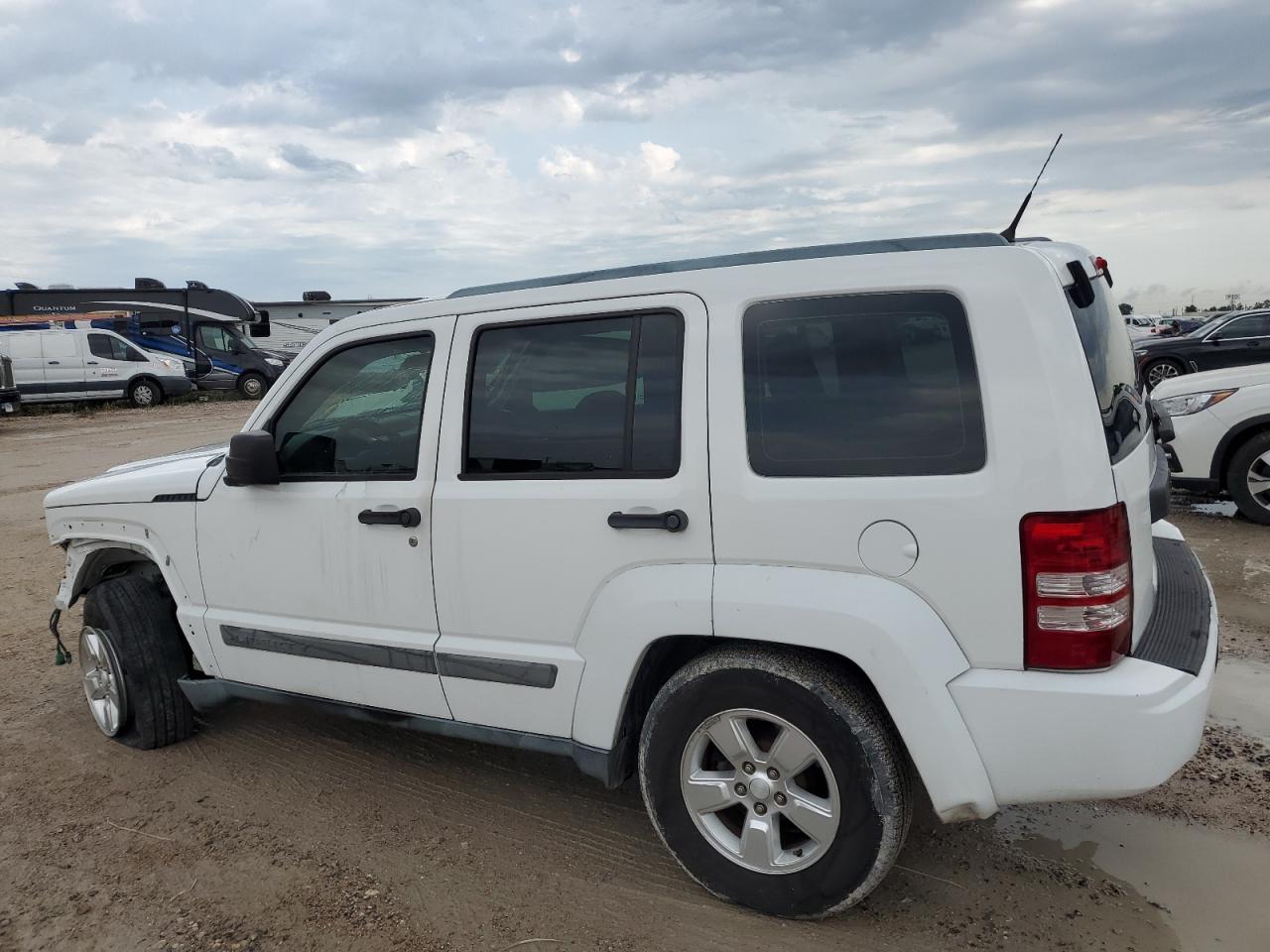 1J4PP2GK7BW536371 2011 Jeep Liberty Sport