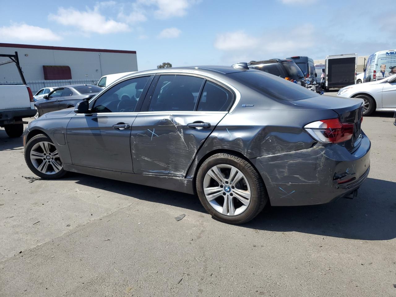 WBA8E1C54HK480137 2017 BMW 330E