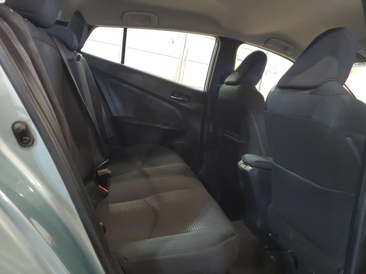 JTDL9RFU3K3002943 2019 Toyota Prius